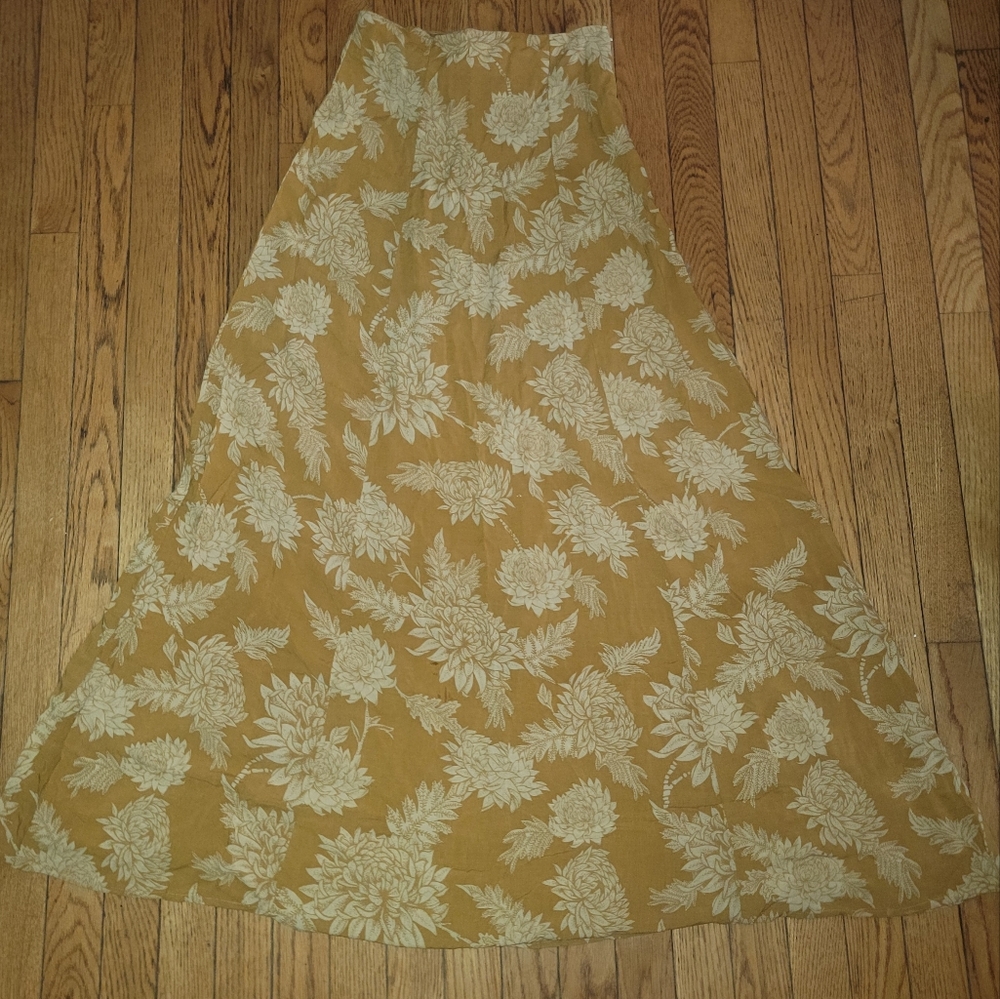 Novella Royale Skirt Yellow Gold Dahlia